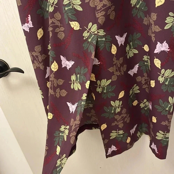 Seasonal Fall Skirt Eggplant Color Fall Pattern Leaves Autumn Cottage - Picture 4 of 8